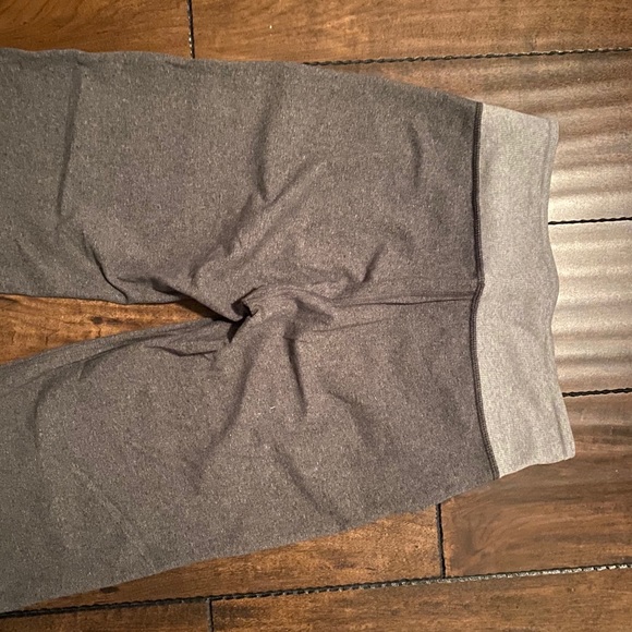 Lululemon pants - Picture 5 of 5